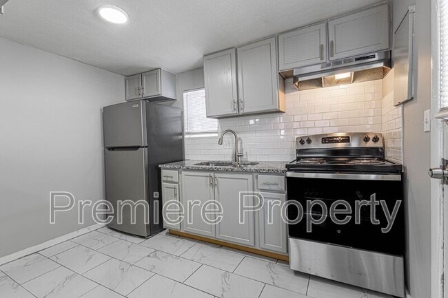 Photo - 816 S Woodland Ave