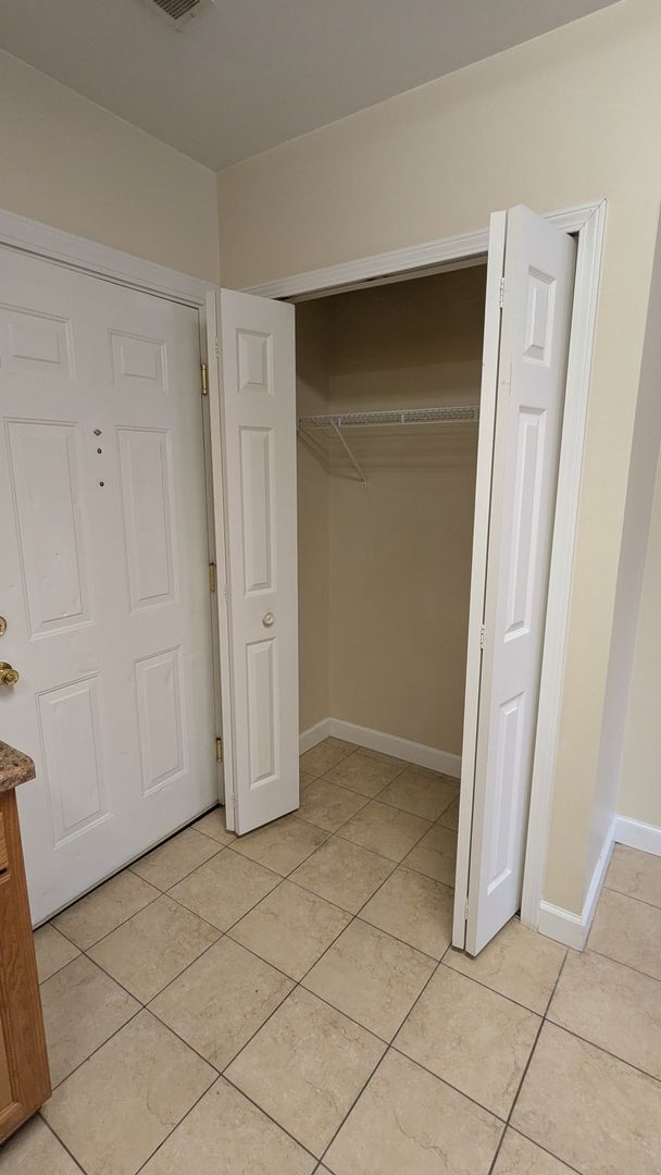 42 Charles Ave SE Unit 4