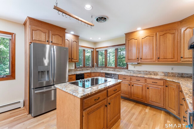 Photo - 202 West Rd