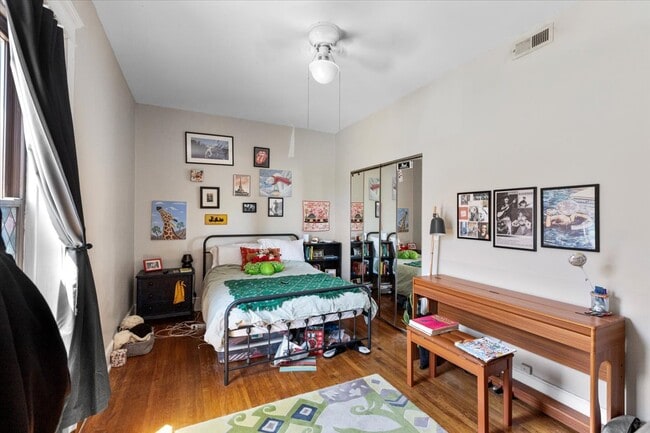 Photo - 4000 N Southport Ave Unit 2