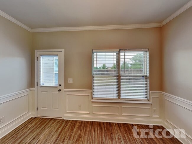 Photo - 120 Leland Ln