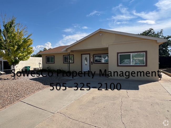 Building Photo - Beautiful Remodeled 3 Bed 2 Bath Furnished... Rental