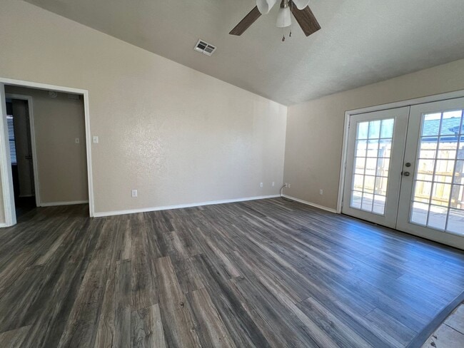 Photo - 3815 SW Hickory Ln