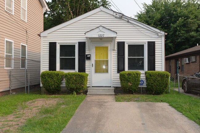 Building Photo - Single Family in Norfolk