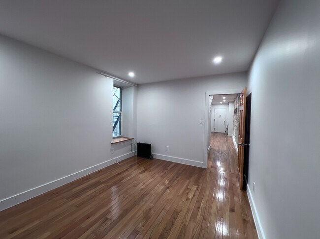 Photo - 175 Pinehurst Ave Unit 1E