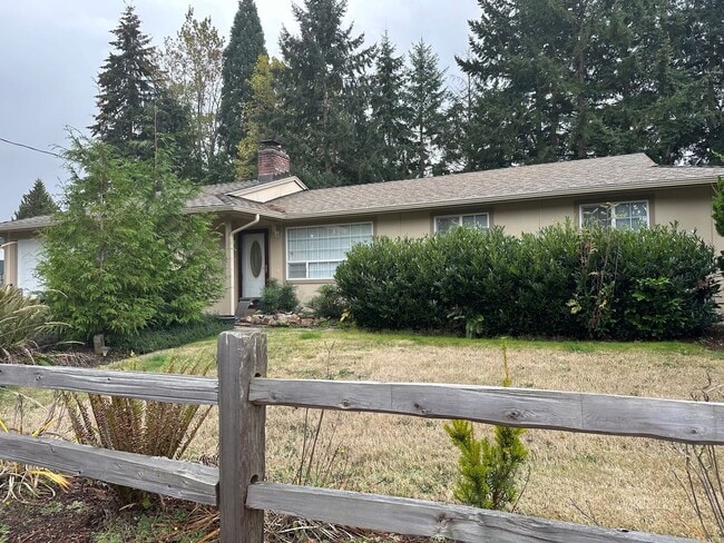 Building Photo - Adorable Renton Rambler Rental