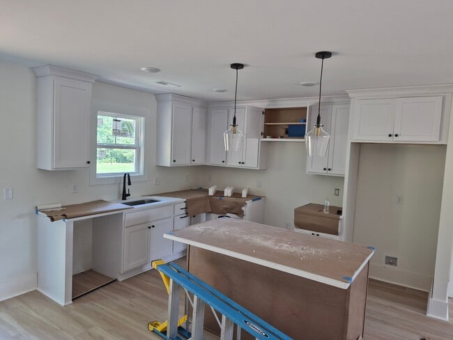 Photo - 2360 Malmo Loop Rd NE