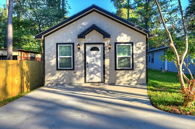 Photo - 10157 Barberry St