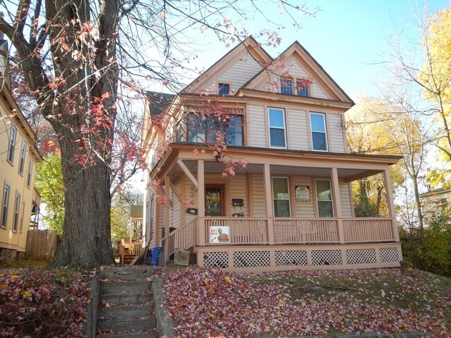 Photo - 134 Bassett St Unit Bassett 134.1