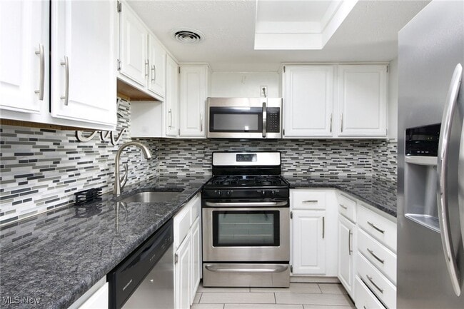 Photo - 267 Deepwood Dr