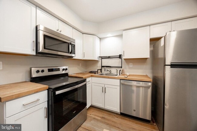 Photo - 1104 St Michaels Ct