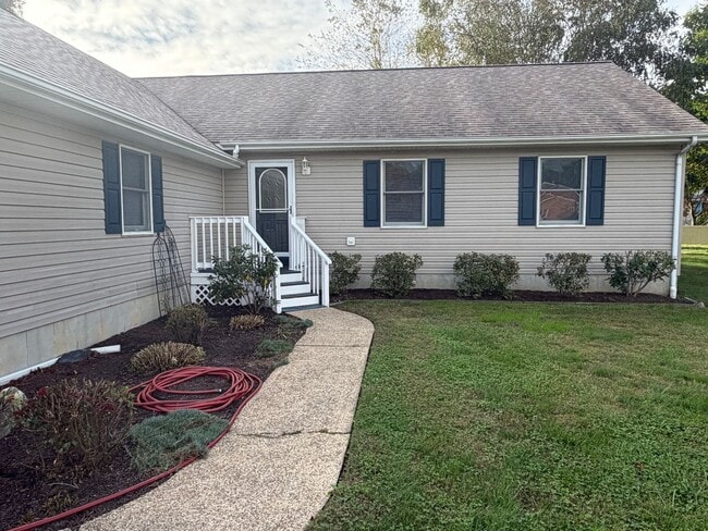 Building Photo - Single Story home in Overbrook Shores