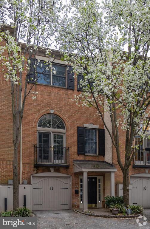 Building Photo - 216 Christian St Rental