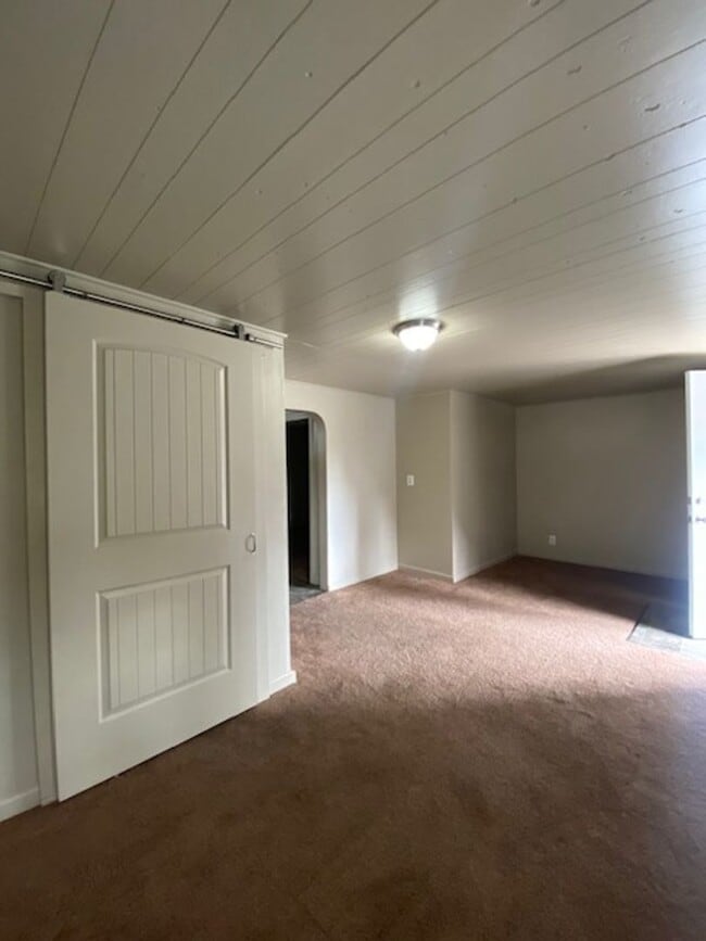 Photo - 1 Bedroom Apartment!