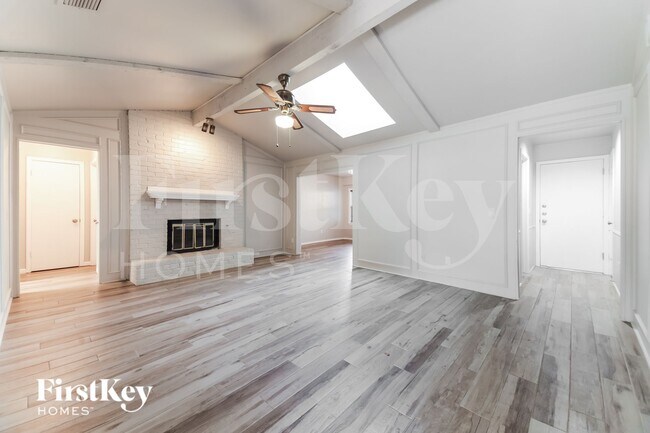 Photo - 6309 Topaz Way