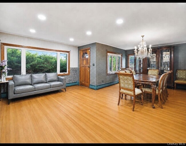 Photo - 14 Brisman Dr