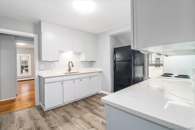 Photo - 9 Nicholas Square Unit B