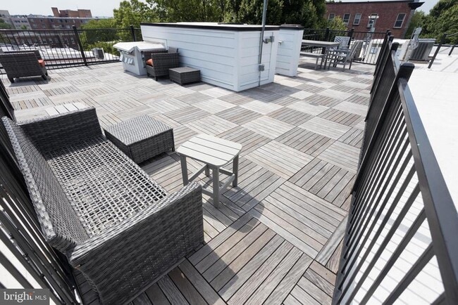 Photo - 2869 28th St NW