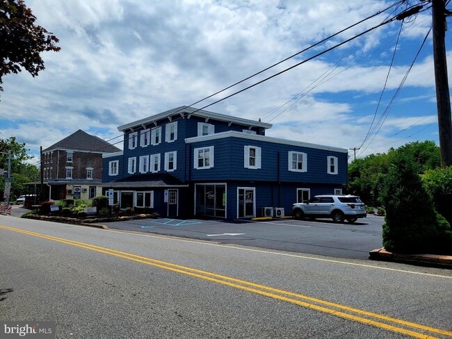 Photo - 25 E Bridge St Unit 3