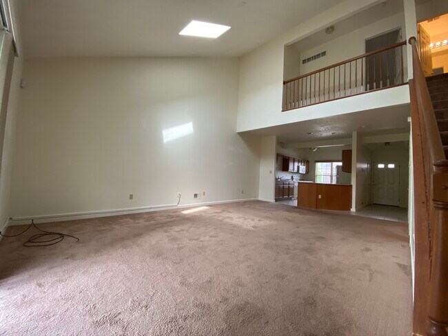 Photo - 106 Amber Ln