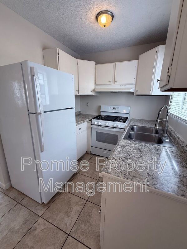 Photo - 602 N Freeman St Unit # 2