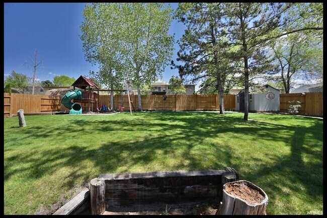 9547 Flint Dr Unit 1