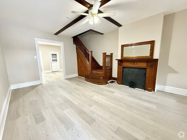 Building Photo - Spacious 4-Bedroom Home in West Philadelphia