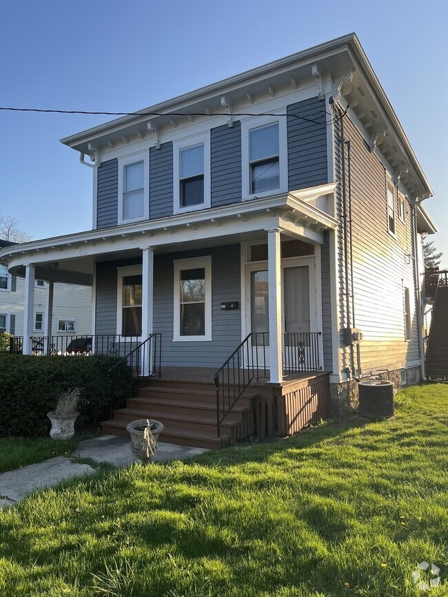 Building Photo - 411 N Madison St Rental