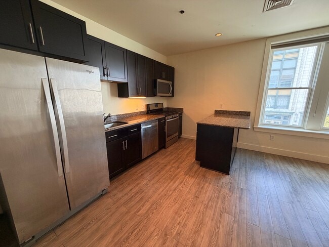 Photo - Yeats Building