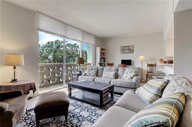 1801 Lavaca St Unit 3L