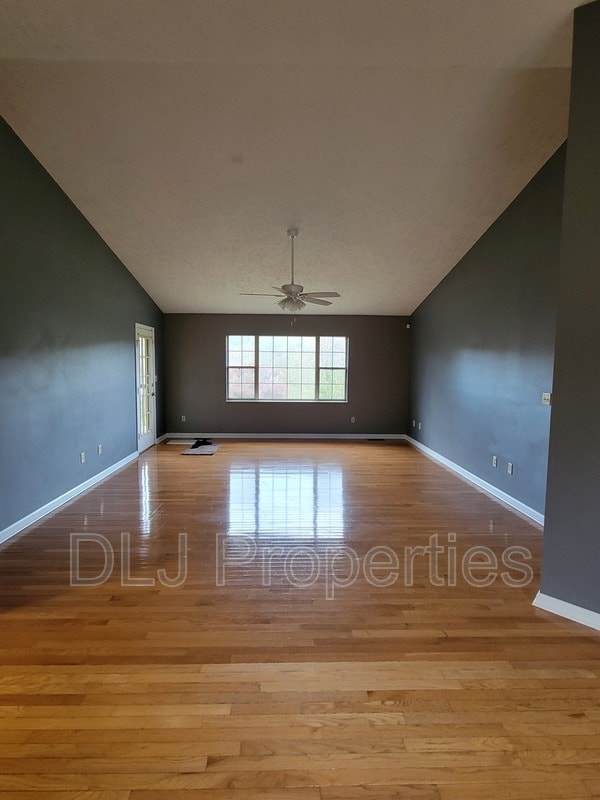 Photo - 340 Piney Rd