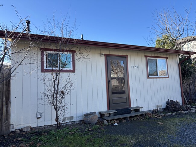 Back entrance - 1043 E Main St