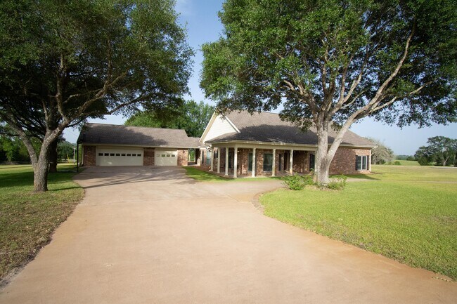 Photo - 6103 Homeland Ln