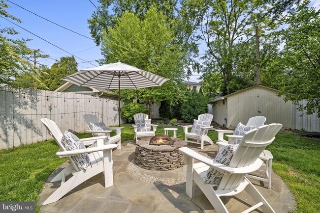 Photo - 102 E Linden St