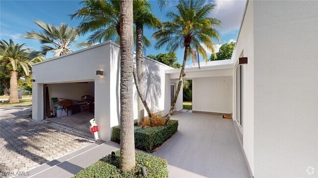 Building Photo - 10420 SW 64th St Rental