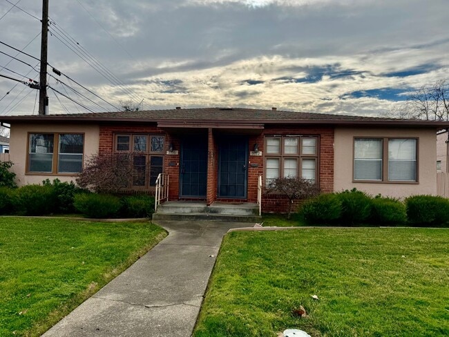 Building Photo - JSTREET5712-5716 Unit 5716