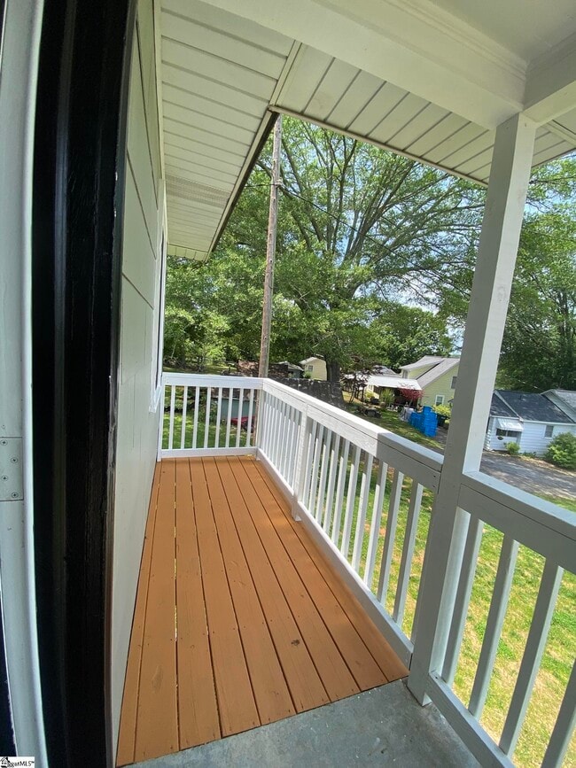 Photo - 134 E Jones Ave