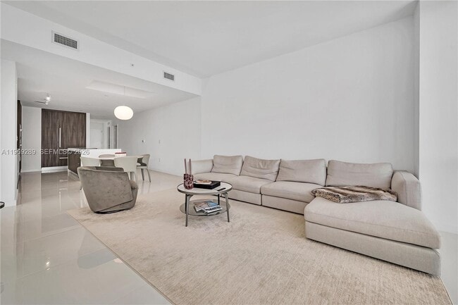 Photo - 851 NE 1st Ave Unit 1701