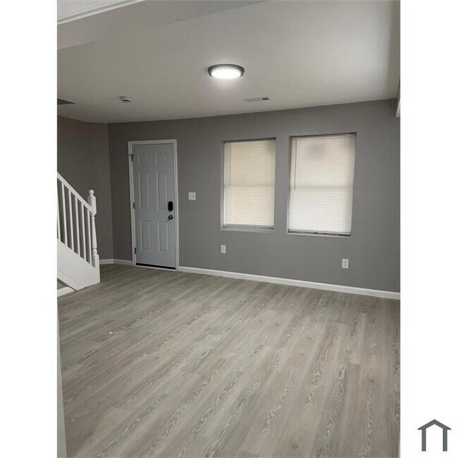 Photo - Semidetached 3 Bedroom Home