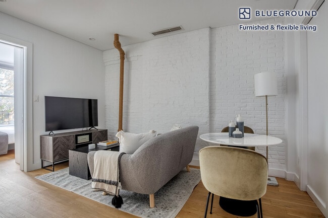 7 Rivington St Unit SI FL2-ID646