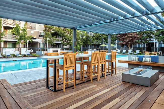 Photo - Bell Almaden