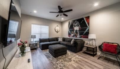 Photo - 1518 Avenue W