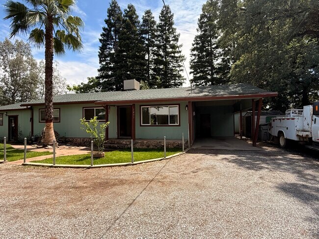 Photo - 2893 Reservoir Ln
