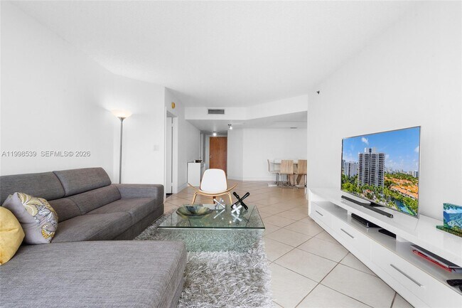 Photo - 3598 Yacht Club Dr