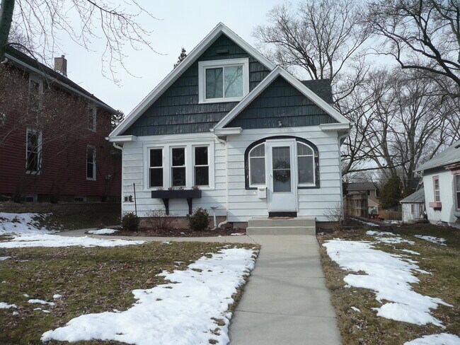 Photo - 220 S Hartwell Ave House