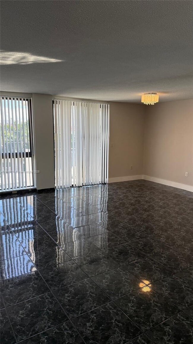 Photo - 9800 W Bay Harbor Dr Unit 509