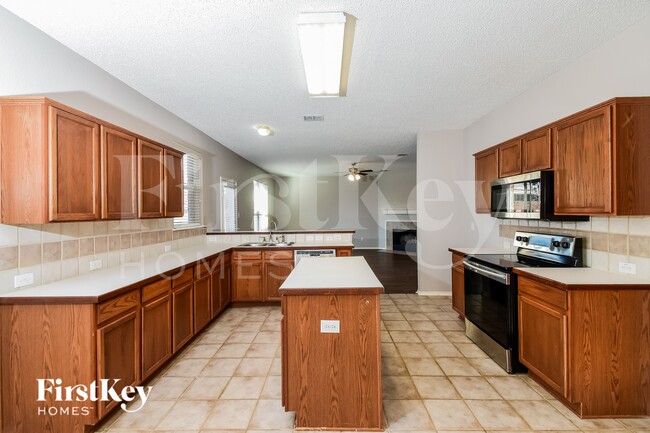 Photo - 2911 Tangleglen Dr