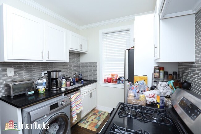 Photo - 4425 N Clark St Unit M08B