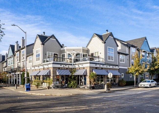 Building Photo - 1730 SE Halyard Ln Unit 1730 SE Halyard Ln.