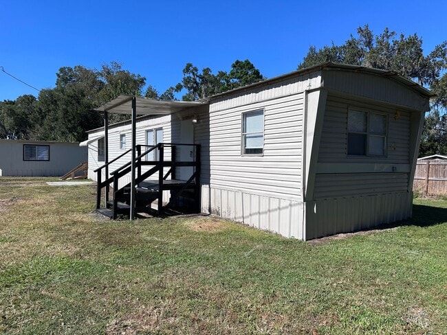 Photo - **RENT TO OWN** 2 bed / 2 bath - Mobile Home in Brooksville, FL Unidad Lot 5-MH